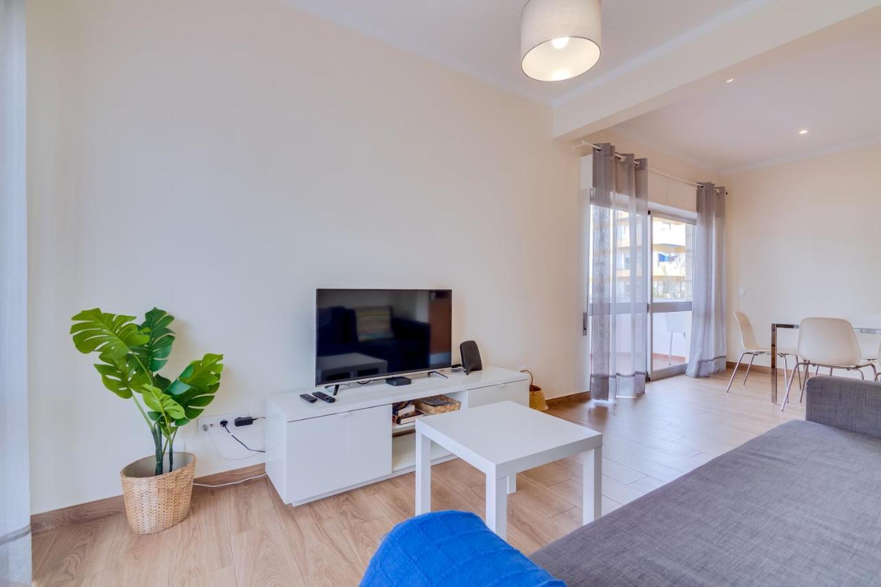 Quarteira 2Br - Near The Beach At Homesbyfc Zewnętrze zdjęcie