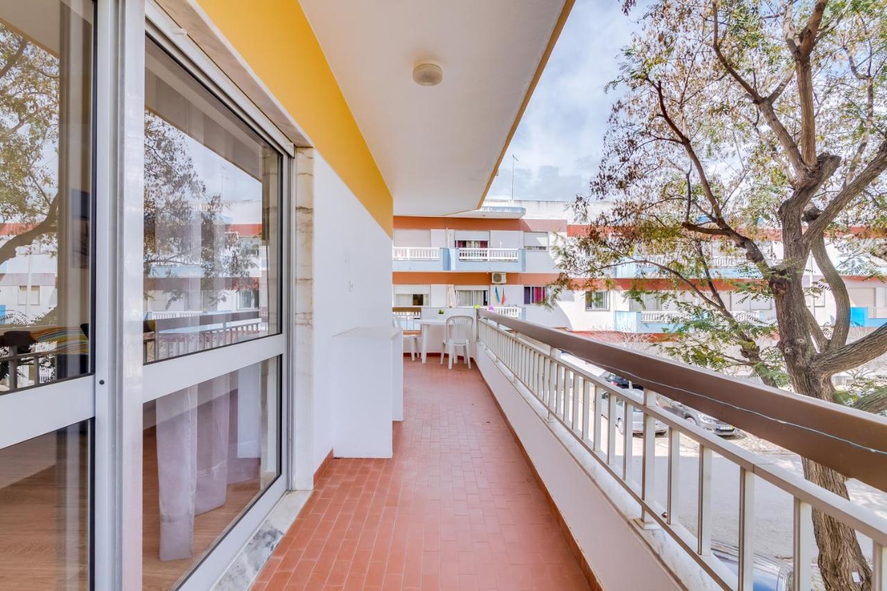 Quarteira 2Br - Near The Beach At Homesbyfc Zewnętrze zdjęcie