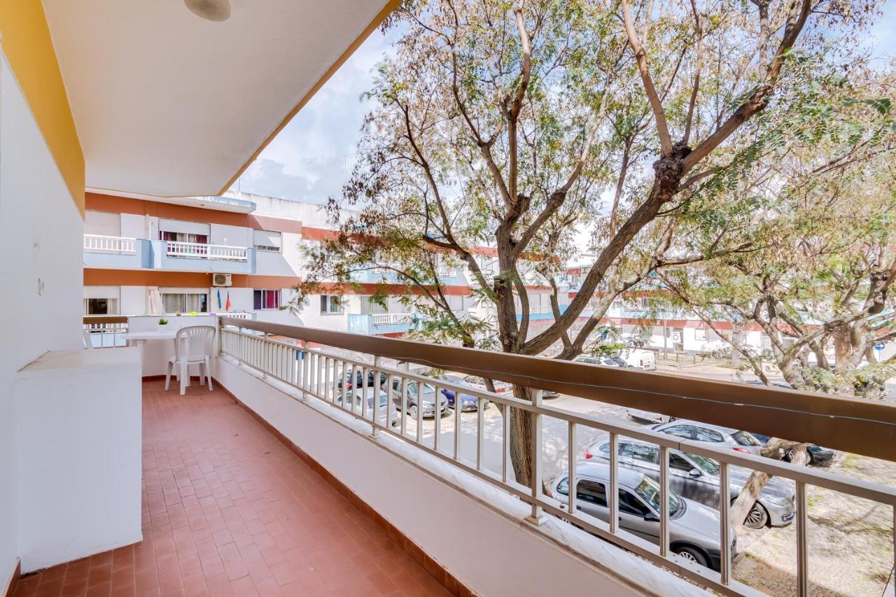 Quarteira 2Br - Near The Beach At Homesbyfc Zewnętrze zdjęcie